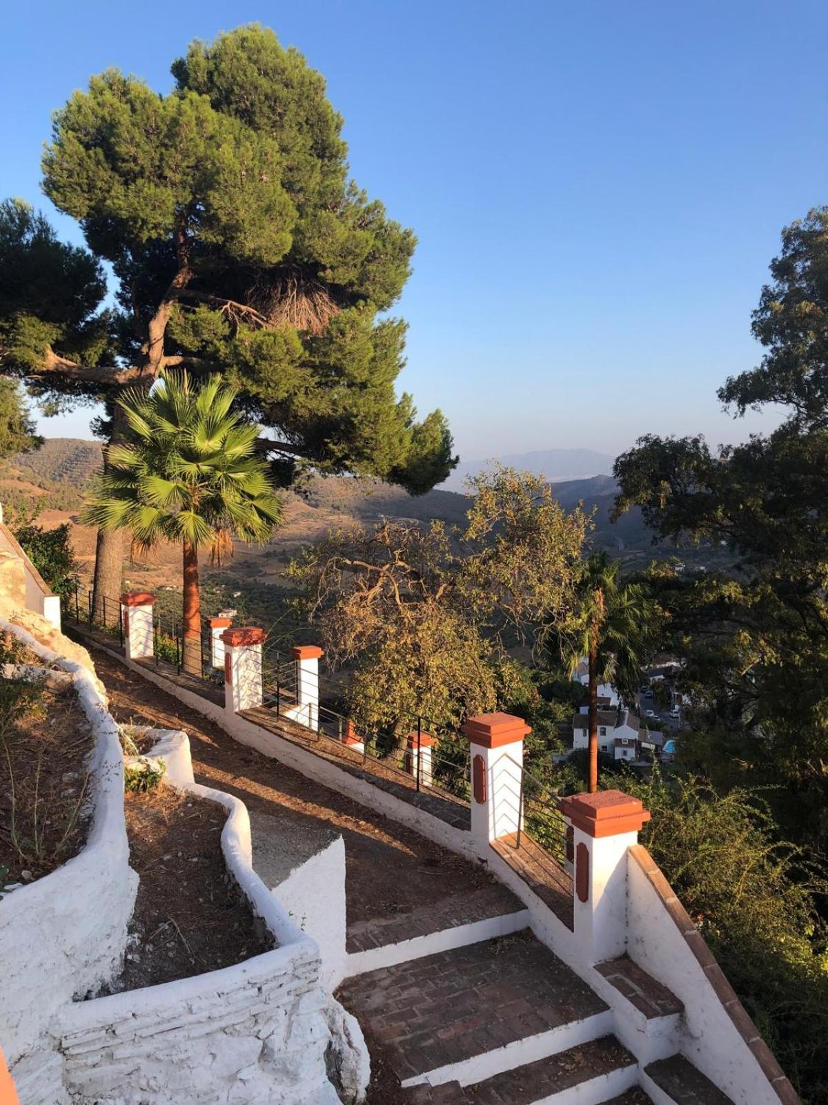 카라트라카 Sweet Water Caminito Del Rey B&B 외부 사진